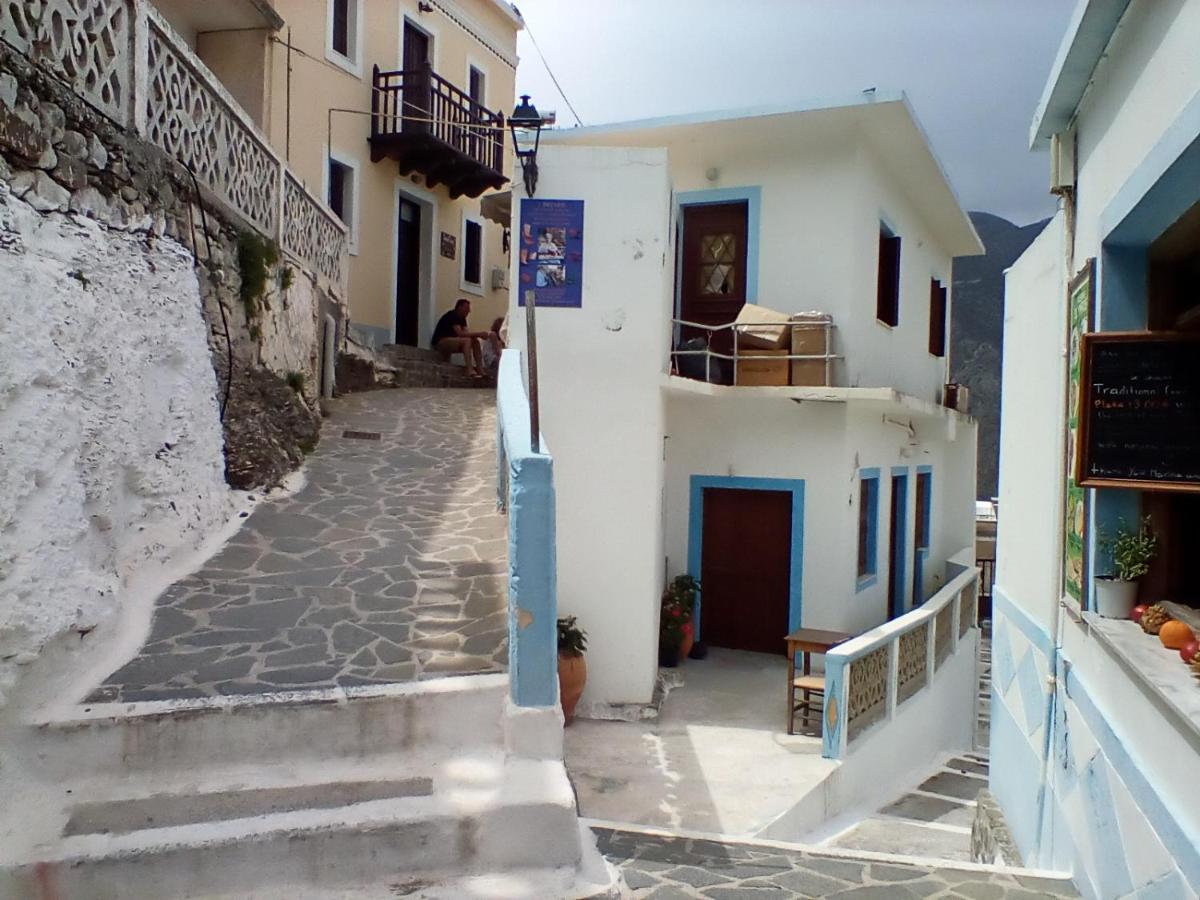 Olympos Apt With Amazing Mountain View エクステリア 写真